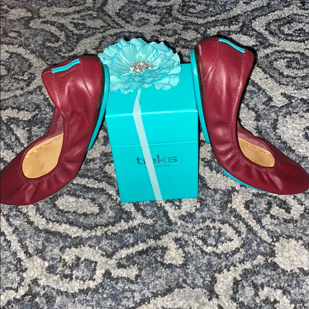 BURGUNDY Tieks